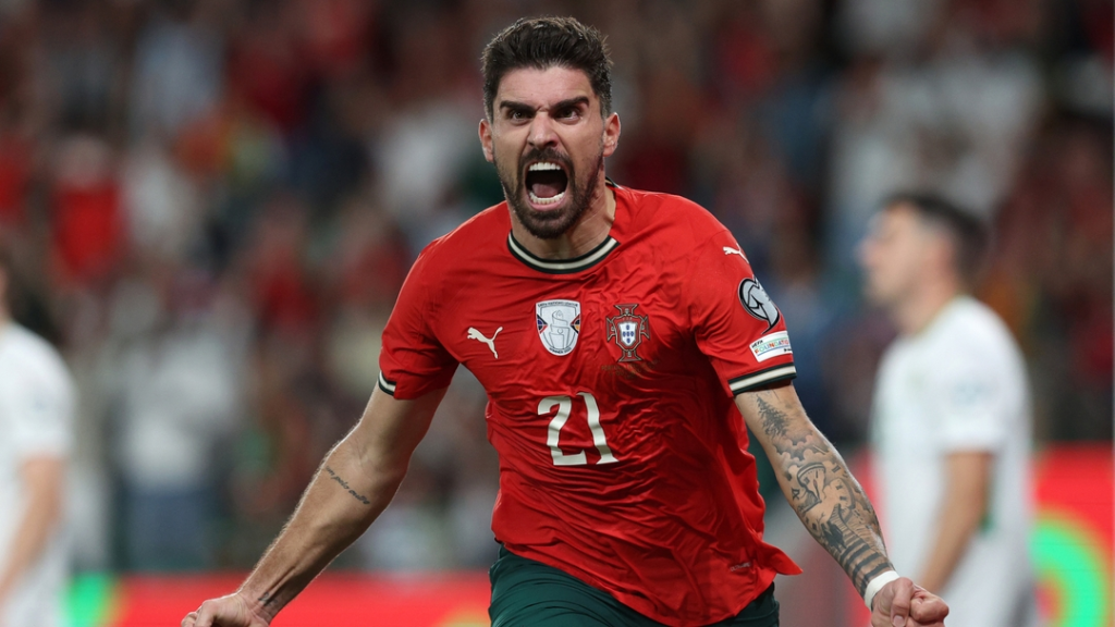 Neves selamatkan Ronaldo dari rasa malu dengan gol kemenangan Portugal di masa injury time atas Irlandia